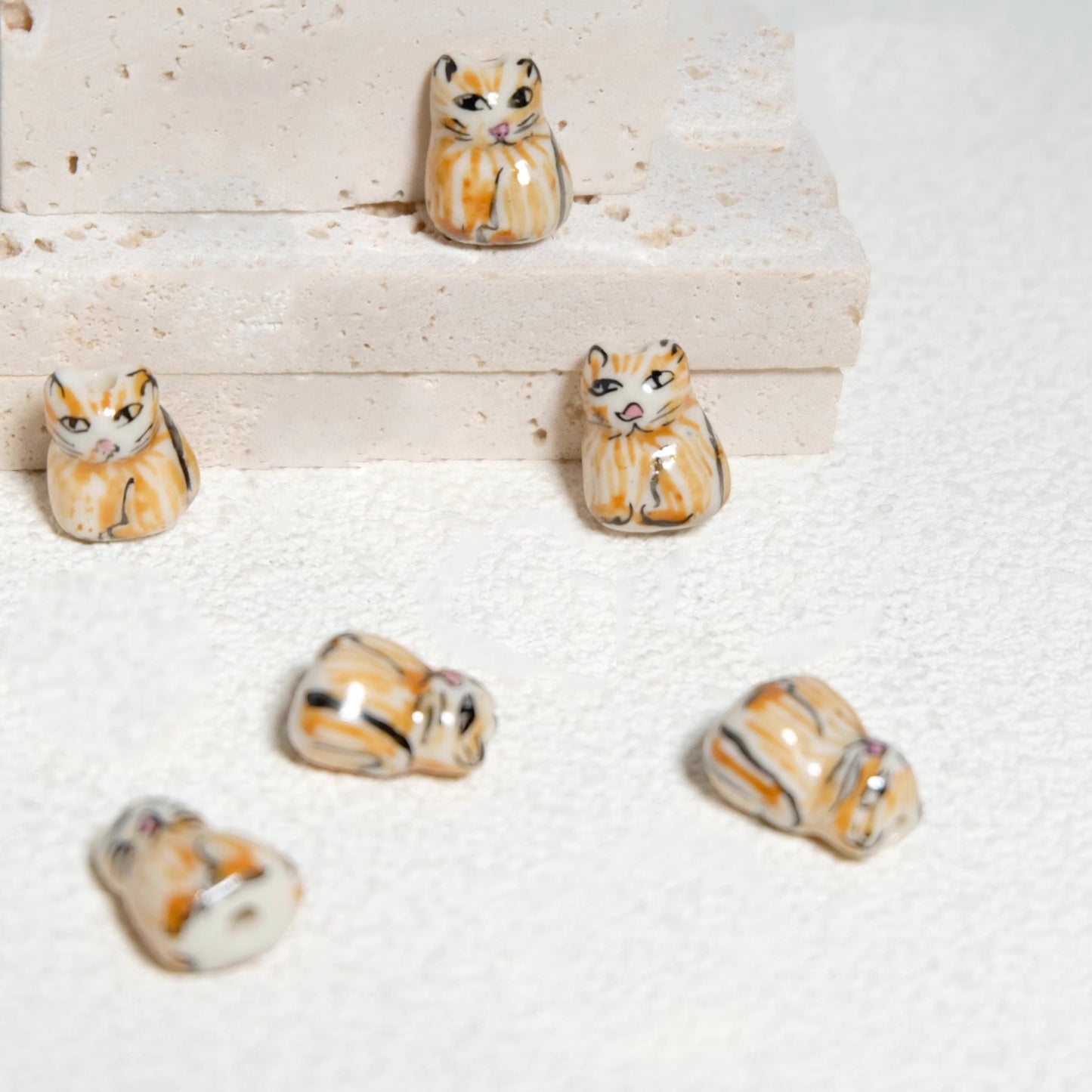 2pcs cat porcelain beads