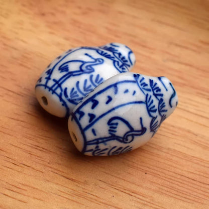 2pcs handmade Blue and White Porcelain Small Vase Bead Crane ceramic beads DIY crafts hand paint [#9]