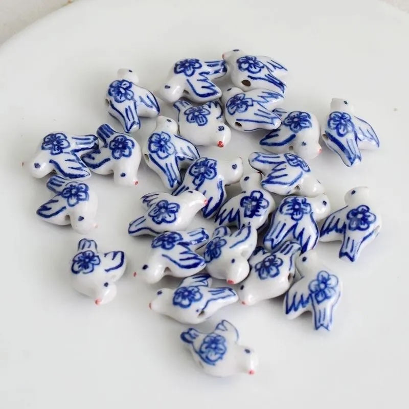 5pcs handmade blue and white flower pigeon porcelain beads bird-shape ceramic beads DIY crafts hand paint